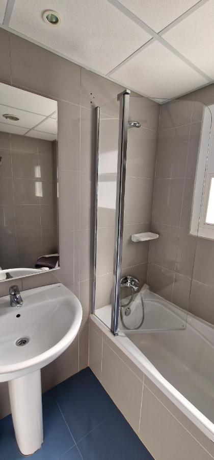 Apartamentos Costamar II Es Pujols Exteriör bild
